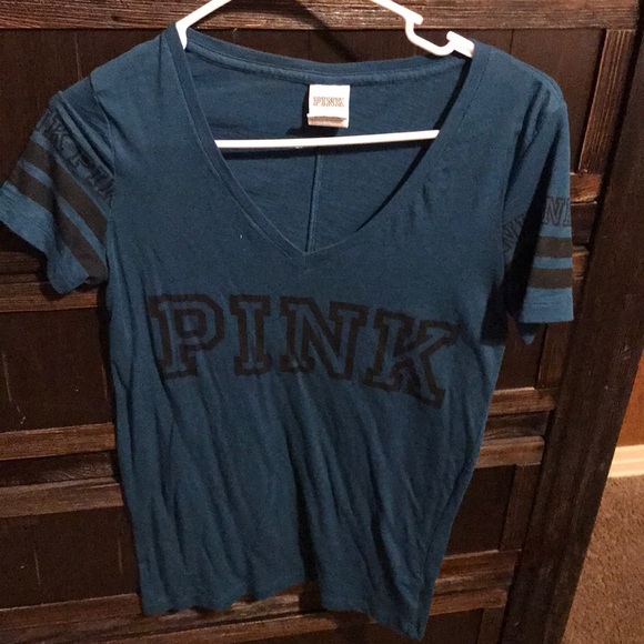PINK Victoria's Secret Tops - T shirt